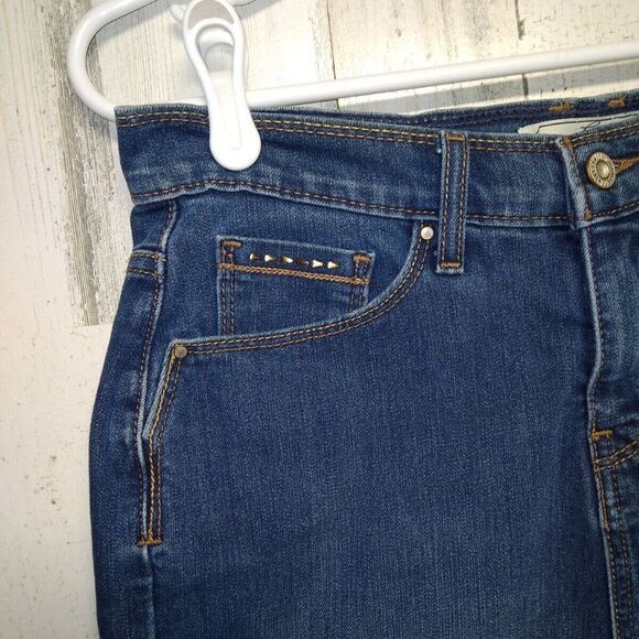Levi's Women's Denim Pencil Skirt with Pockets and Back Slit | Size 4 | Y2K - Picture 5 of 9